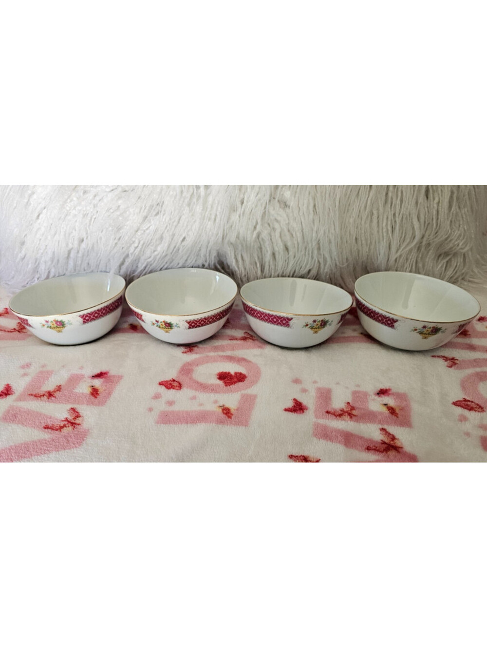(4pc) Vintage Chinese Porcelain Rice Bowl Rose Bouquet Floral Design 2.5" Tall